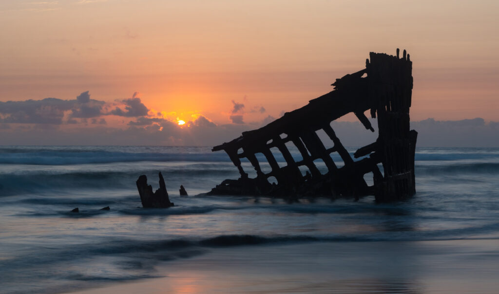 Oregon Travel Feature - Wreck of the Peter Iredale